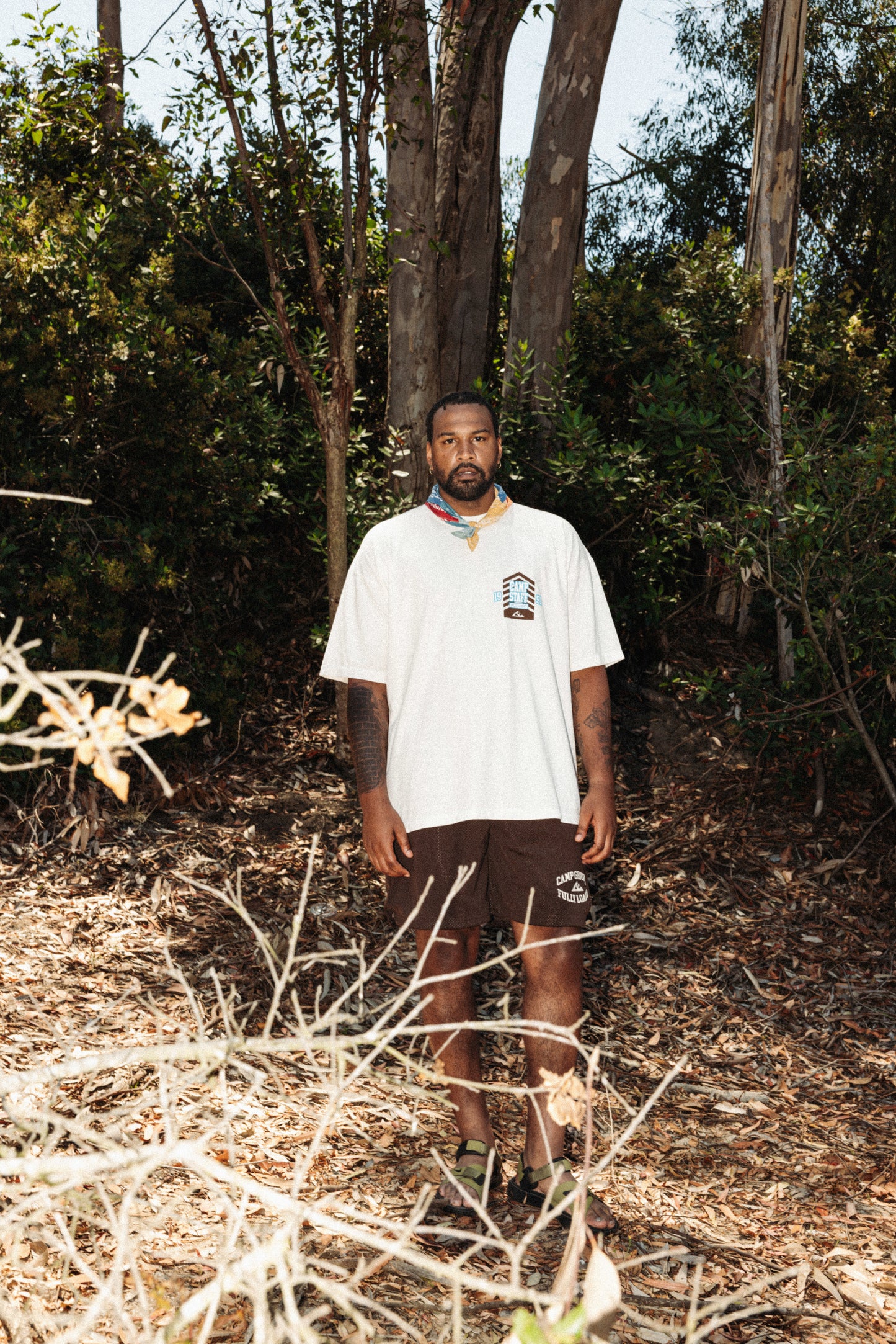 Off-White Camp Ground Tee - Stylish and Relaxed Oversize Fit, Perfect for a Trendy Look